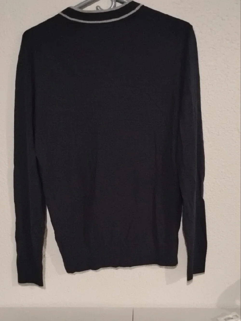 Men's Banana Republic Navy V-Neck Cardigan with Contrast Trim Size Small